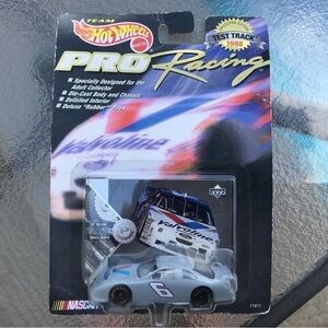 Pro Racing HotWheels Valvoline die cast collectible